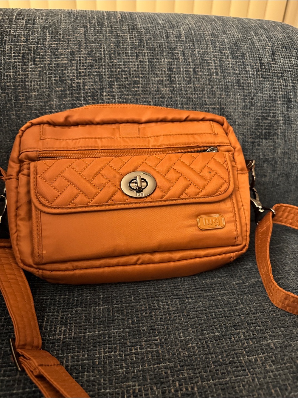 lug Quilted rust Crossbody with Turn-Lock Flap